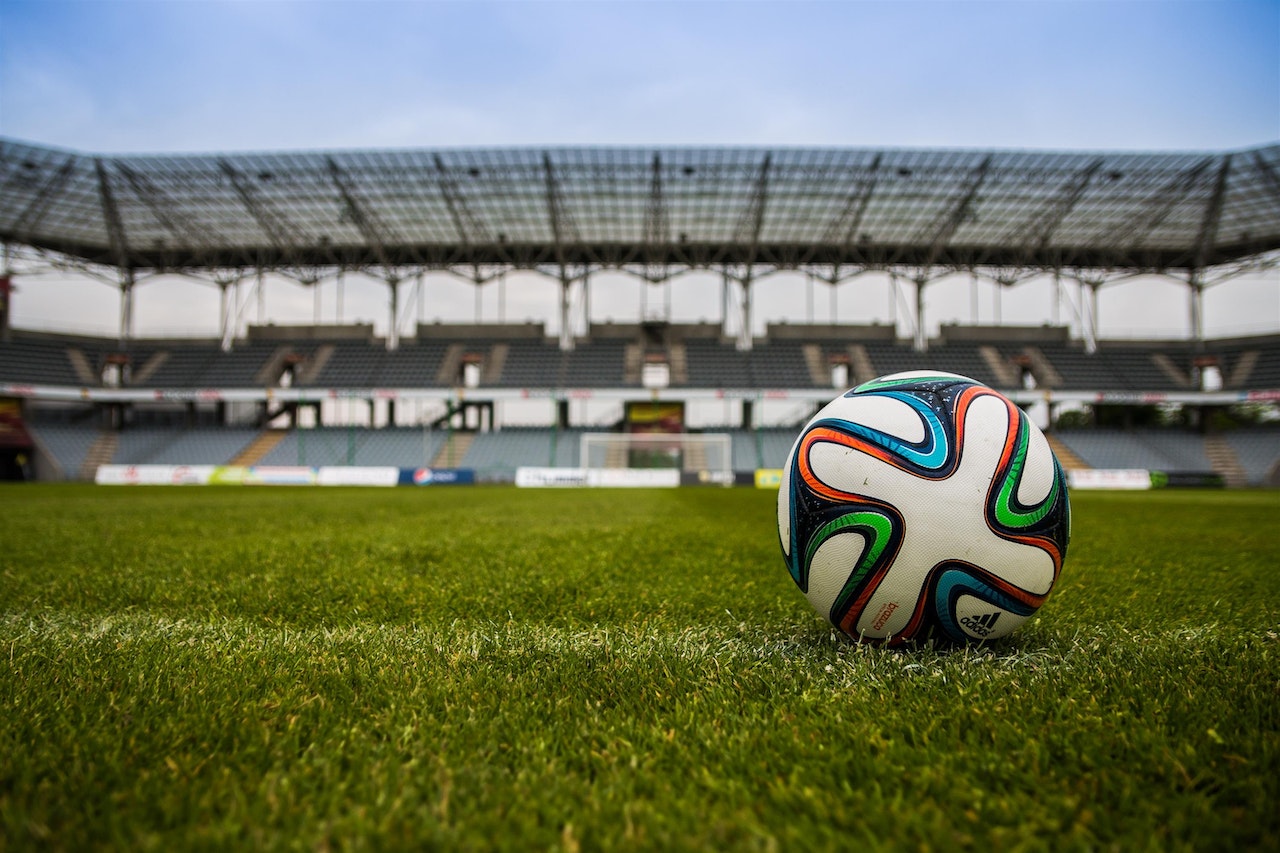 Kann man mit dem Auto Fußball spielen?